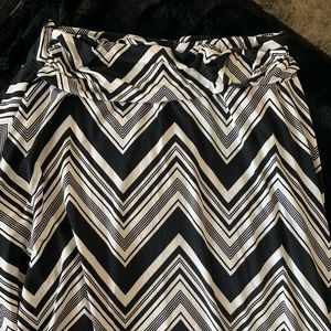 Black and white print maxi skirt